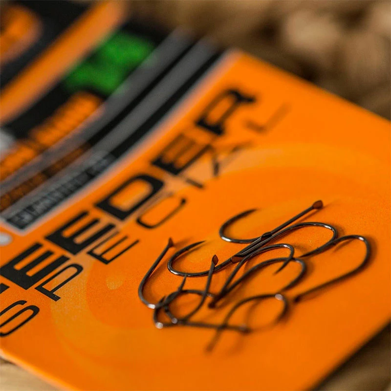 Guru LWG Feeder Special Spade End Barbed Hooks